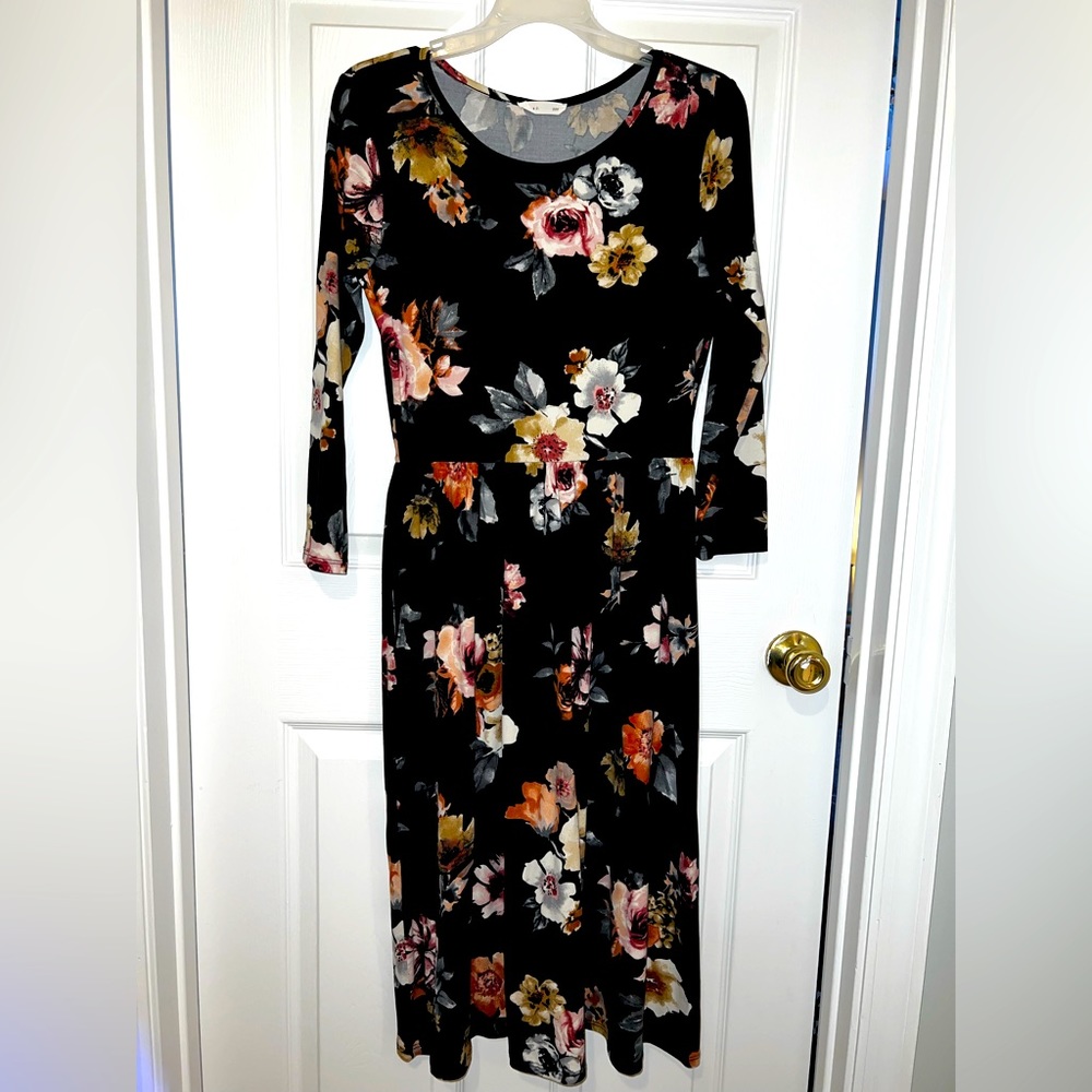 Reb & J brand midi dress size medium